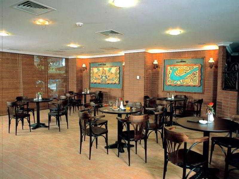 Hotel Grand Hilarium Istanboel